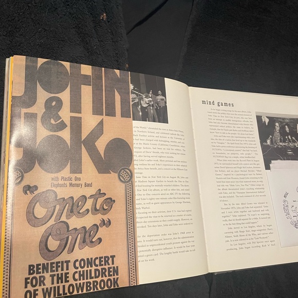 John Lennon Memorial Multi-Media box set - Picture 8 of 8